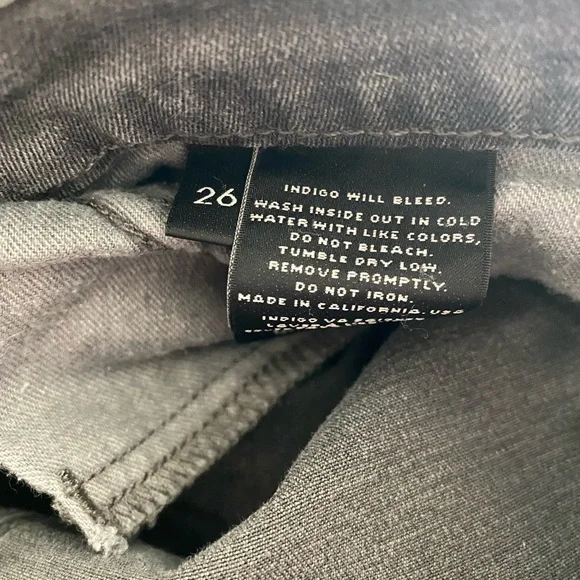 J Brand-skinny leg. Grey jeans, size 26. - Picture 5 of 6